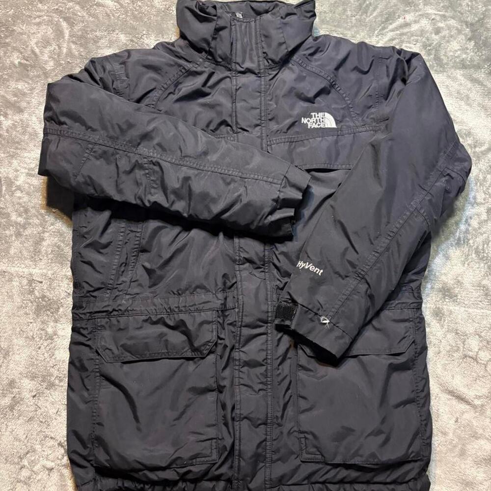 Y2k 00s The North Face black puffer jacket